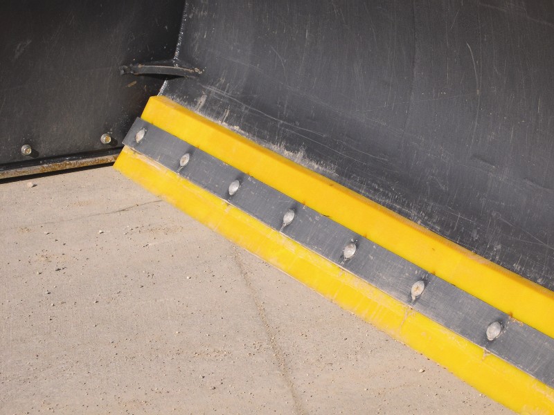 Genuine Bobcat 96" Poly Cutting Edge for Snow Blade, 6983086 view 3.